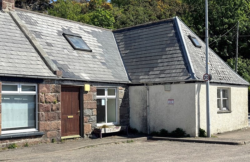 24 Main Street, Lochinver, Sutherland, IV27 4JY