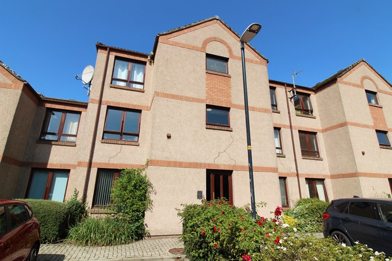 15  Cambrai Court, Dingwall, Ross & Cromarty, IV15 9XE
