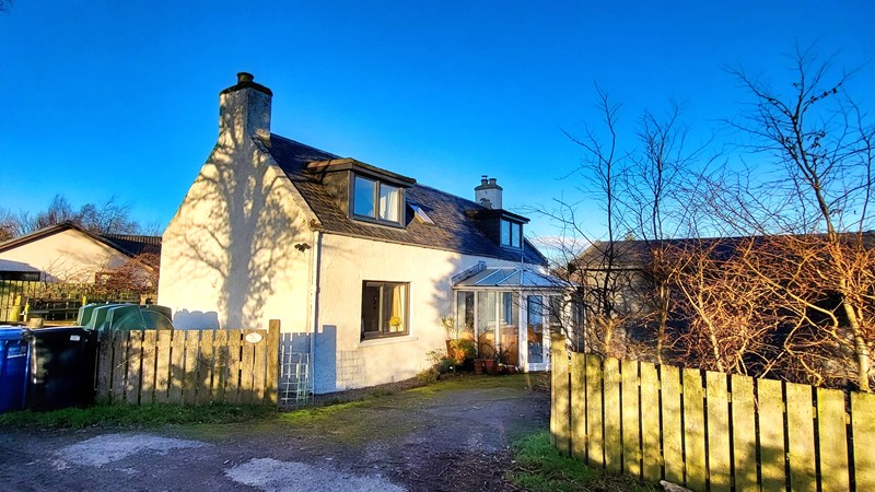 Balnaspirach Cottage, Balnaspirach, Nairn, Nairn District, IV12 5NY