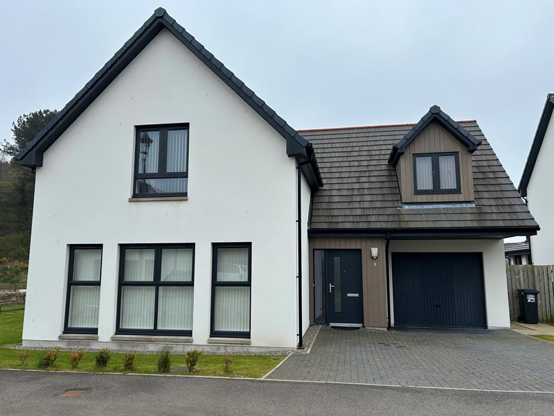 1 Allan Gardens, Dornoch, Sutherland, IV25 3PD