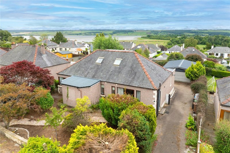 15 Kinnairdie Avenue, Dingwall, Ross & Cromarty, IV15 9LL