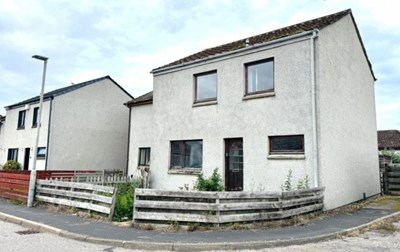 16 Muirfield Drive, Brora